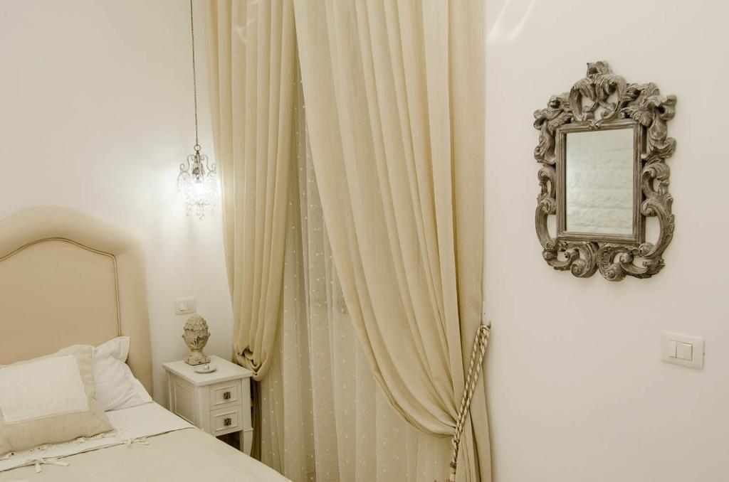 Domus Rosa Bed & Breakfast Napoli Phòng bức ảnh