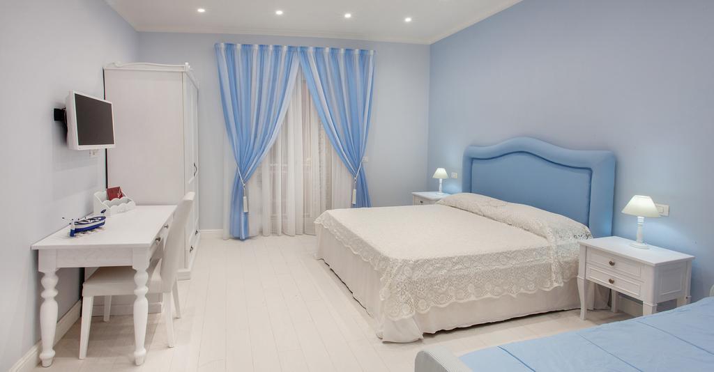 Domus Rosa Bed & Breakfast Napoli Phòng bức ảnh