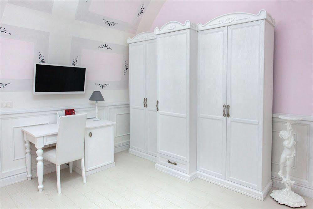 Domus Rosa Bed & Breakfast Napoli Ngoại thất bức ảnh